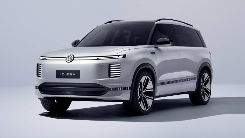 木桐酒庄发布2020年艺术酒标！