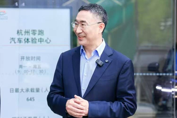 王琪：应急服务界面里的“铿锵玫瑰”